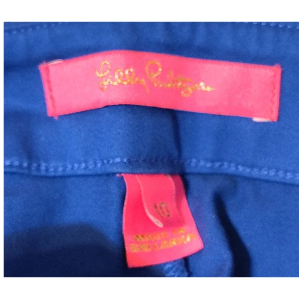 Lilly Pulitzer Blue Scalloped Shorts - Picture 2 of 7